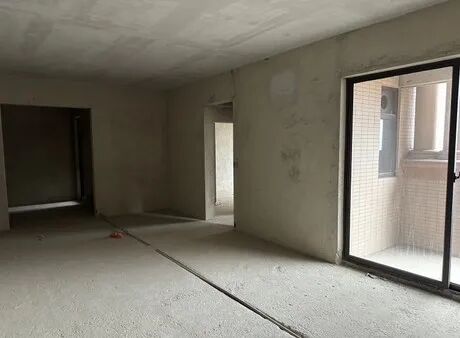 二拍 平南县上渡街道迎宾大道(北京垌)御江帝景(三期)13幢17层1单元011702号商品房.jpg